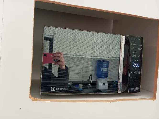 Micro-ondas Eletrolux 23L