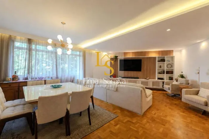 Apartamento com 3 dormitórios e 145 m² no Paraíso