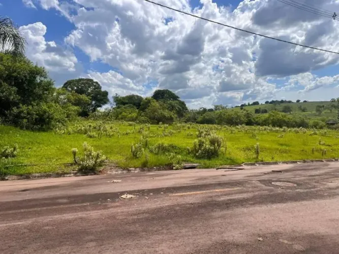 Lote com Terreno 597m² | DESOCUPADO | Pérola-PR | Parque Residencial Viva - Somente À Vist