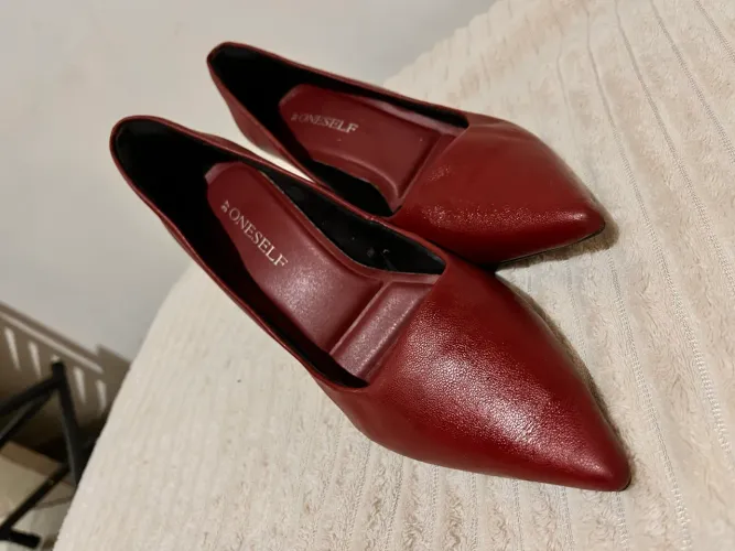 Scarpin Vinho - Tamanho 37 - 40$