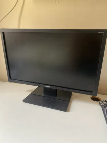 Monitor Gamer Acer 22 polegadas ( Imagem suporta até em 4k HD)