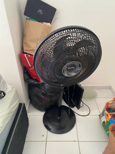Ventilador de coluna com controle remoto