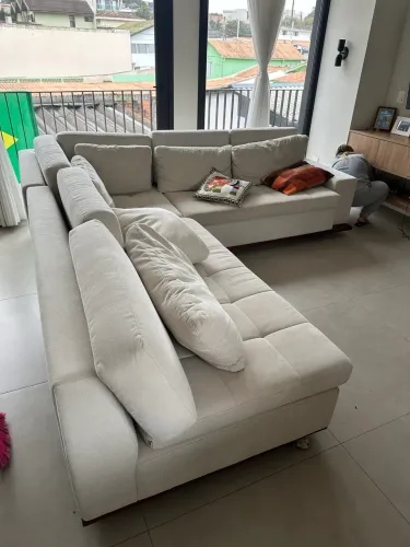 Sofá modular 6-7 lugares aprox, 2.70 X 2.70