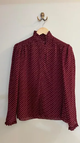 blusa feminina vinho gola alta manga longa