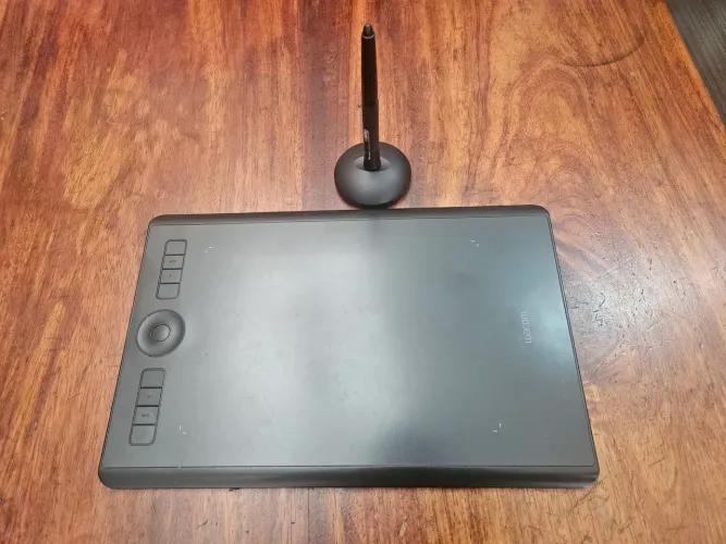 Mesa Digitalizadora Wacom Intuos Pro M Pth-660 Preto