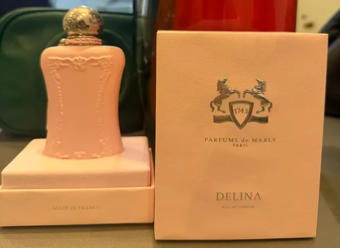Perfume Delina