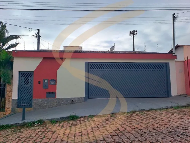 Excelente casa com suite e edicula na Vila Pereira, perfeito para sua familia.