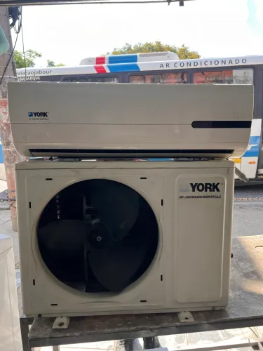 Ar condicionado split 12.000 BTU YORK