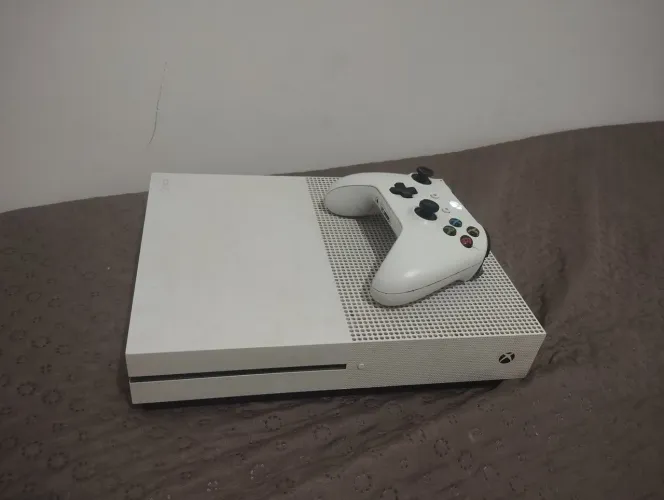 Vendo Xbox One S Ou Troco Em iPhone