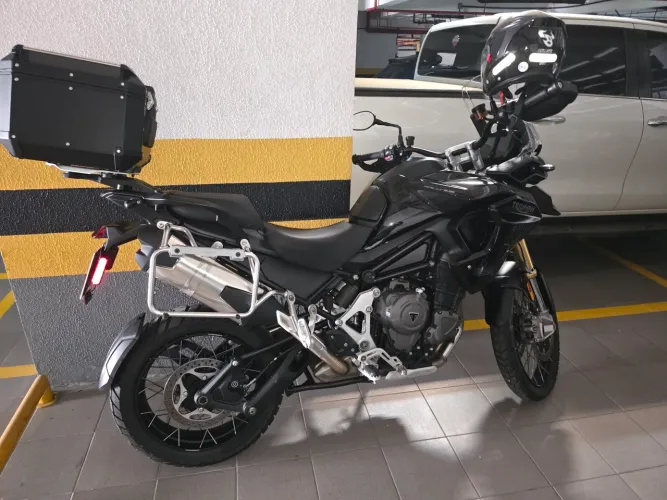 Tiger 1200 Black Edition 2900 km com acessórios