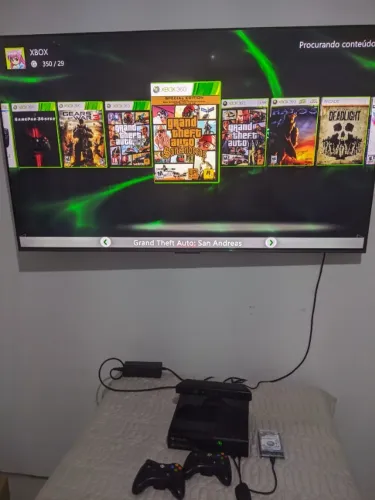 Xbox 360 + HD Lotado de Jogos