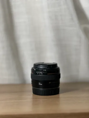 CANON 50mm f/1.4
