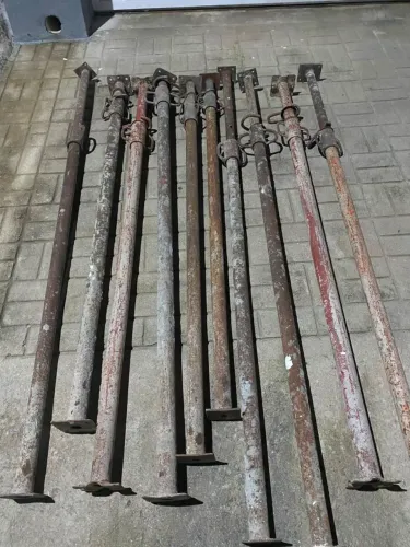 Escoras metálicas