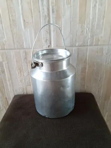 Leiteira antiga em alumínio 