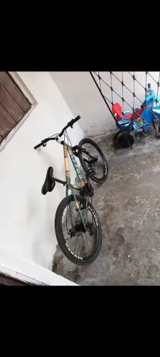 Bicicleta a venda , preço a negociar , aro 26 !! 