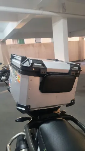 Baú traseiro 