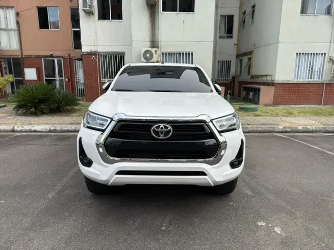 Toyota Hilux CD SRV 4X4 2.8 TDI Diesel Aut. 2024
