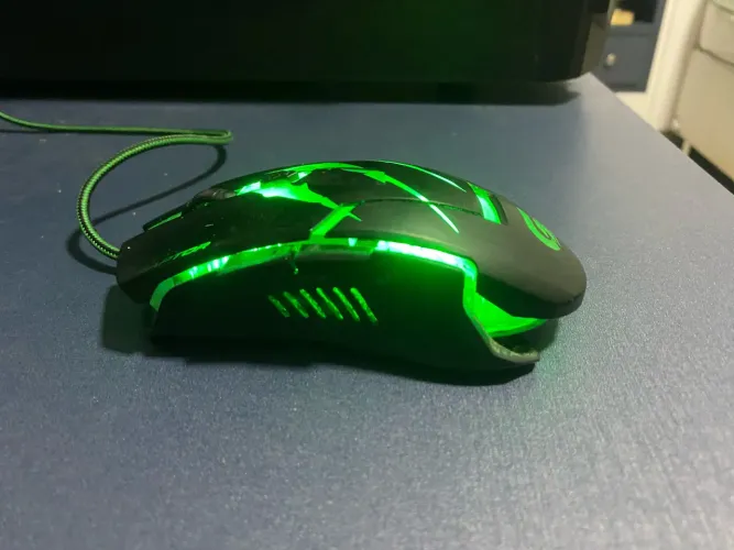 Mouse Fortrek Raptor (Série OM-801).