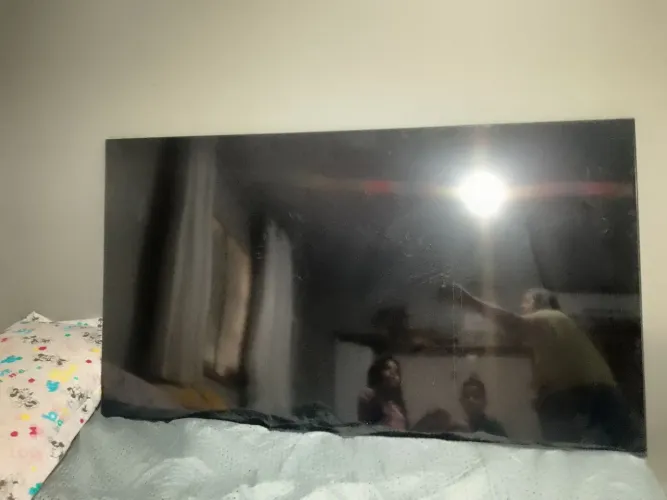 Tv Samsung 65 polegadas com defeito