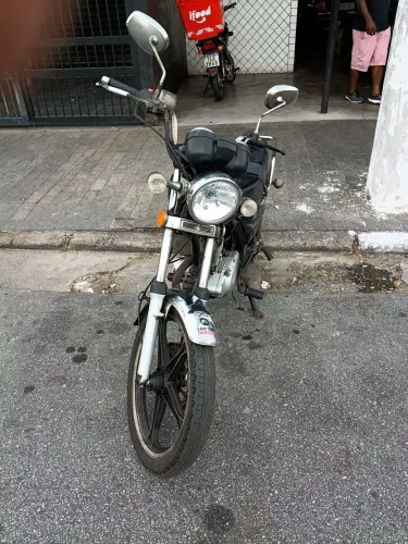 Suzuki intruder 125