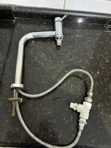 Torneira Deca Águas Quente e Fria 