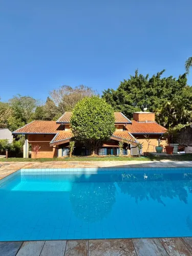 Sobrado para alugar em Valinhos, Condominio Vale do Itamaracá, com 5 quartos, com 700 m²