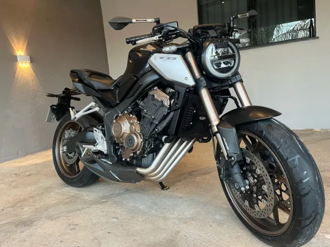 Honda CB 650r 2023