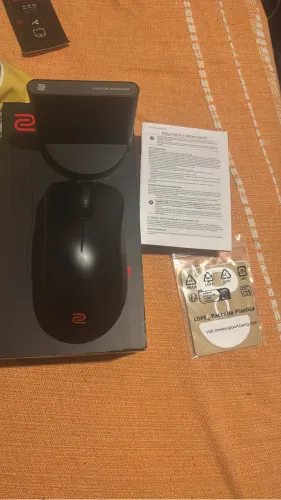 Mouse EC2-DW em perfeitas condições.