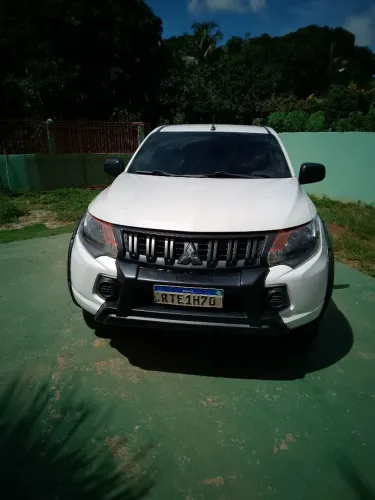 Mitsubishi L200 Tri. Outd. GLX 2.4 CD 4X4 Die. MEC 2022