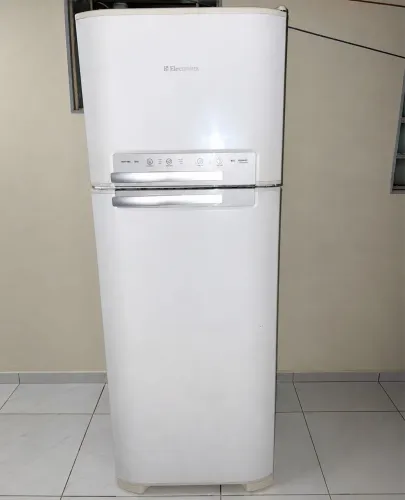 Geladeira Electrolux DF50 430L Frost Free