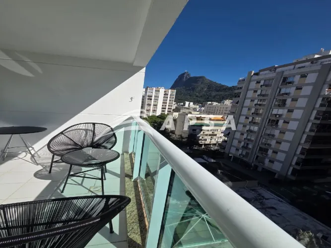 APARTAMENTO 1 QUARTO EM BOTAFOGO, TOTALMENTE MOBILIADO E RECÉM-REFORMADO, QUE UNE CONFORTO