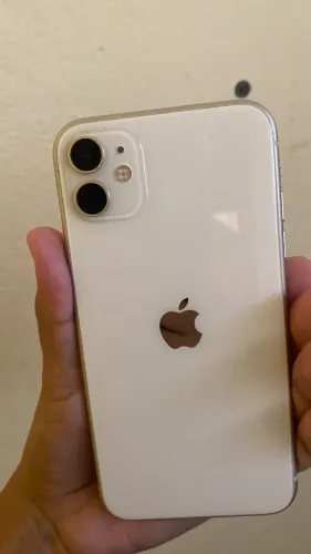 iPhone 11 branco 