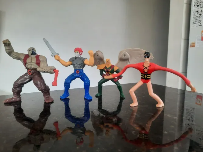Bonecos de coleções MC ( Thundercats / DC Comics / Plástico Man) 4 unidades