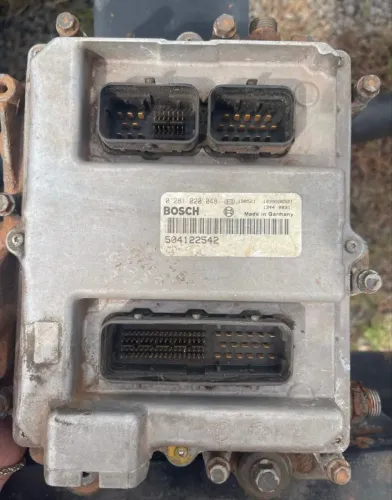 Módulo de injeção iveco 5801551113