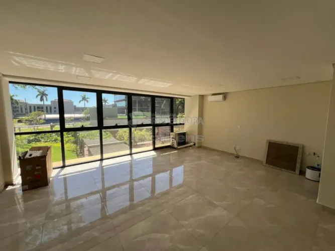 Sala Comercial para Locação no Georgina Business Park - 45m² de Sofisticação e Funcionalid