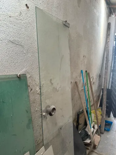 Vendo Portas e Janelas blindex 