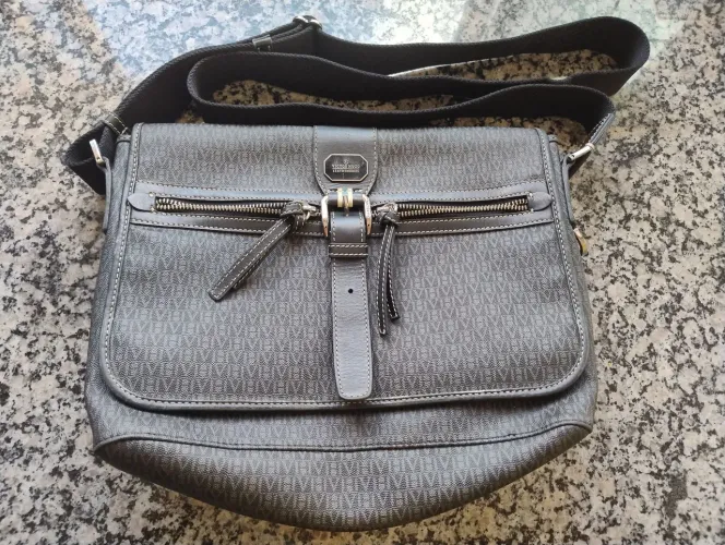 Bolsa Tyler preta