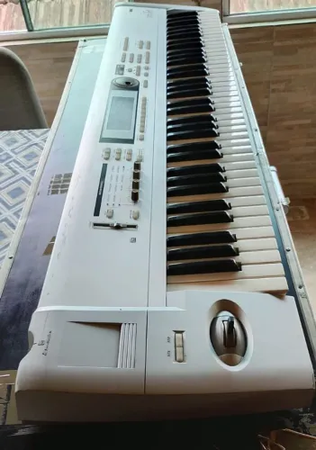 korg triton
