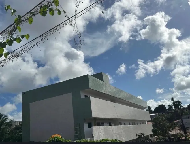 APARTAMENTO 3 QUARTOS COM ÁGUA E CONDOMÍNIO INCLUSO