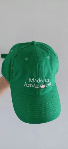 Boné bordado novo