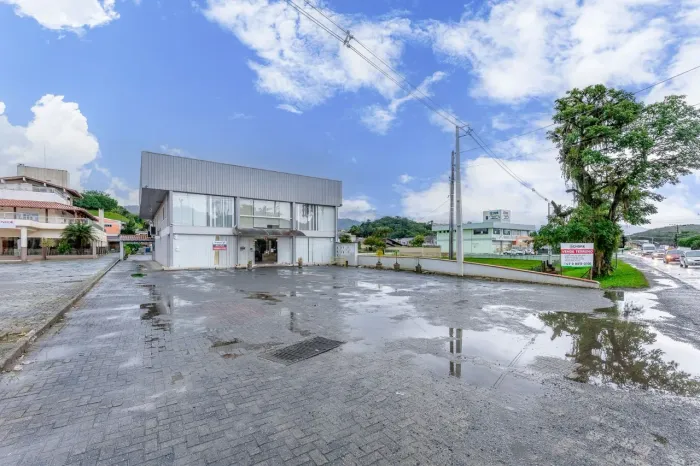 Loja para alugar, 362 m² por R$ 17.500/mês - Itoupava Central - Blumenau/SC
