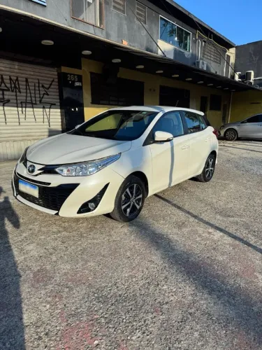 Toyota Yaris XS Connect 1.5 Flex 16V 5P AUT 2021