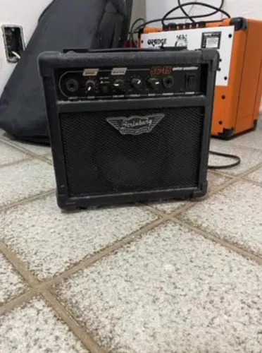 Amplificador Strinberg 15g (TROCO POR AMP DE BAIXO)