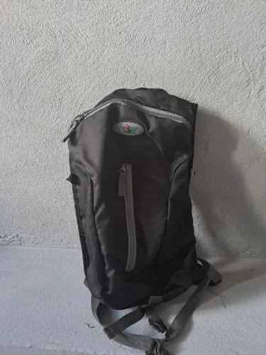 Mochila de hidratação COM RESERVATÓRIO 3L NOVO