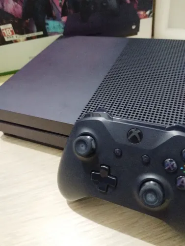 Xbox one S roxo versão Devil my cry