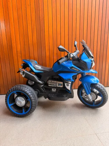 Moto Elétrica (Azul) Adventure 12V da marca Brinquedos Bandeirante