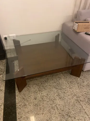 Mesa de centro grande de vidro