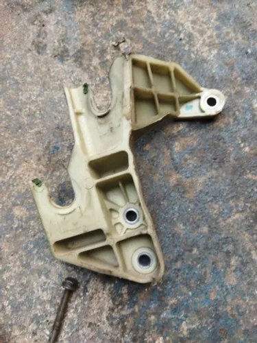 Suporte dos cabos do trambulador Peugeot 207