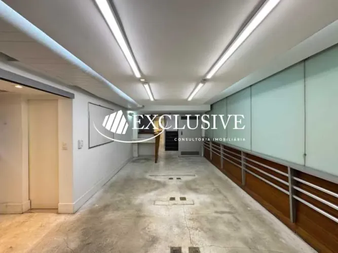 Conjunto de Salas : / Comercial / Gávea