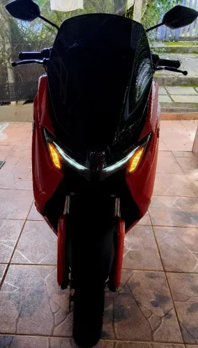 Nmax 2025 impecável 